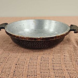 Vintage Guardian Service Pot